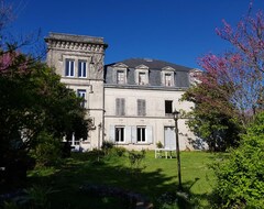 Hotel Chateau De Champblanc (Cherves-Richemont, Francuska)