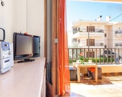 Cijela kuća/apartman Cozy Apartment 50 M From The Beach, Central But Quiet (Can Picafort, Španjolska)