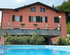 Toàn bộ căn nhà/căn hộ Casa Vista Lago Con Grande Terrazza (Carlazzo, Ý)