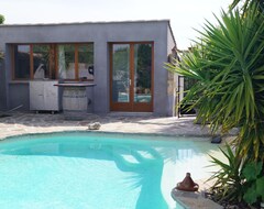 Toàn bộ căn nhà/căn hộ In A Village Hérault, House With Private Pool. (Espondeilhan, Pháp)