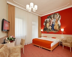 Khách sạn Hotel Adria München (Munich, Đức)
