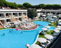 Khách sạn Michelangelo Hotel & Family Resort (Comacchio, Ý)