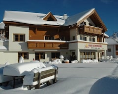 Hotel Garni Am Sonnberg (Fiss, Austria)