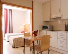 Huoneistohotelli Atica Apartments - by Weflating (Barcelona, Espanja)