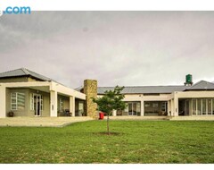 Toàn bộ căn nhà/căn hộ 36 Emanzini (holiday Home Lake View) (Deneysville, Nam Phi)