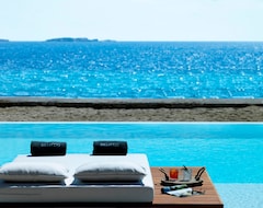 Hotel Bill & Coo Coast Suites (Agios Ioannis, Greece)