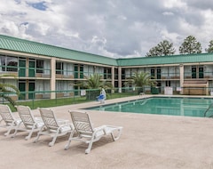 Khách sạn Econo Lodge (Douglas, Hoa Kỳ)