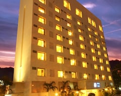 Khách sạn The Sahil Hotel (Mumbai, Ấn Độ)
