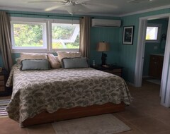 Hotel Whales Tale Cottage- Tropical Island Charm On Man-o-war Cay With Beach Access (Hope Town, Bahamas)