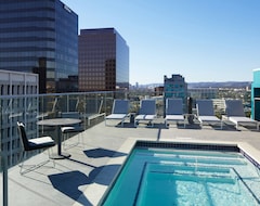 Ξενοδοχείο AC Hotel by Marriott Beverly Hills (Λος Άντζελες, ΗΠΑ)