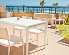 Huoneistohotelli Bernat Pie De Playa 3000 (Oropesa del Mar, Espanja)