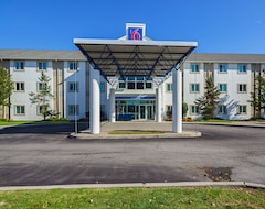 Hotel Motel 6-Whitby, ON - Toronto East (Whitby, Canada)