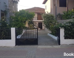 Koko talo/asunto Nikolaos House (Agios Ioannis Chalkidikis, Kreikka)