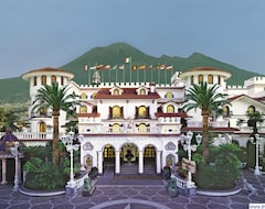 Grand Hotel La Sonrisa (Sant'Antonio Abate, Italy)