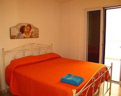 Hotelli OTRANTO VACANZA FACILE VIA DELLE MEMORIE (Otranto, Italia)