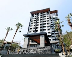 Hotelli 烟波大饭店(宜兰四季双泉馆)(lakeshore Hotel Suao) (Suao Township, Taiwan)