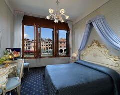 Hotel Rialto Project (Venice, Italy)