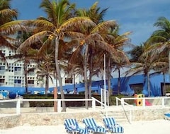 Hotel Club Regina Cancún (Cancun, Mexico)