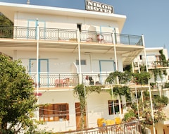 Hotel Nikos (Diafani, Grecia)