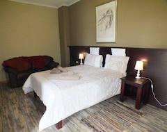 Hotel Uzuri Guesthouse Cc (Windhoek, Namibia)