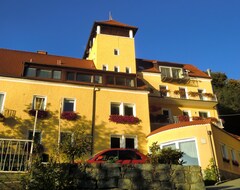 Khách sạn Hotel Faustschlössl (Feldkirchen an der Donau, Áo)