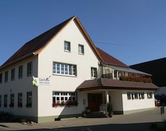 Otel Gastehaus Und Fewo Lamm Garni (Blaubeuren, Almanya)
