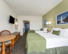 Hotel 2 Double Beds Guestroom With Pool View (Kill Devil Hills, Sjedinjene Američke Države)