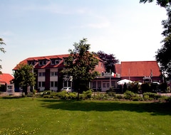 Khách sạn Hotel Graf Luckner (Papenburg, Đức)