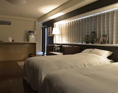 Khách sạn Alphabed Premium Takamatsu Furujinmachi (Takamatsu, Nhật Bản)