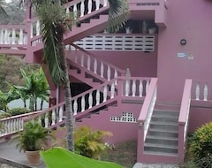 Khách sạn Top Ranking Guesthouse (Speyside, Trinidad và Tobago)