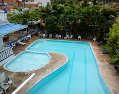 Hotel Brisas del Bosque (Melgar, Colombia)