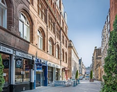 Otel Travelodge Edinburgh Central Rose Street (Edinburgh, Birleşik Krallık)