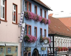 Khách sạn Zur Krone (Tann, Đức)