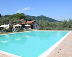 Hotelli On The Green Hills In The Montalbano Area You Can Find My Farm (Quarrata, Italia)