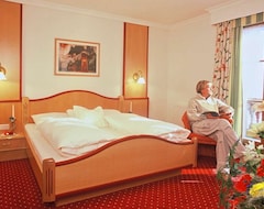 Khách sạn Pfurtscheller Hotel Betriebs GmbH (Neustift im Stubaital, Áo)