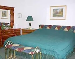 Bed & Breakfast Heritage Place Hotel (Gravelbourg, Canada)