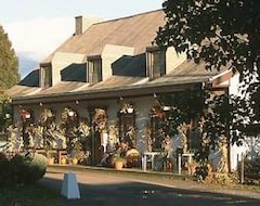 Khách sạn Auberge Baker (Château-Richer, Canada)