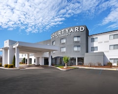 Khách sạn Courtyard by Marriott Johnson City (Johnson City, Hoa Kỳ)