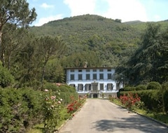 Hotel Villa Montecatini (Camaiore, Italija)