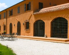 Toàn bộ căn nhà/căn hộ Villa Uliveto (Staffolo, Ý)