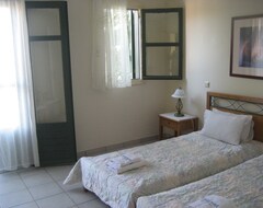 Khách sạn Kyveli Apartments (Vrontados, Hy Lạp)