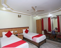 OYO 24916 Hotel Aquatic Palace (Kolkata, India)