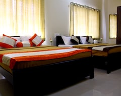 Hotel Royal Suvarna Comforts (Mysore, India)