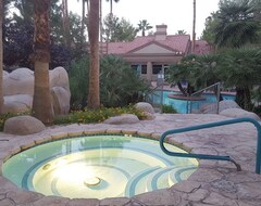 Hele huset/lejligheden Quiet 2bed / 2bath Las Vegas Condo Located 4 Miles From Strip ~ Fully Furnished (Las Vegas, USA)