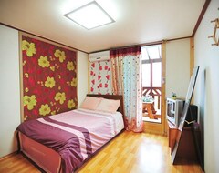 Hotelli Camomile Pension (Gimpo, Etelä-Korea)