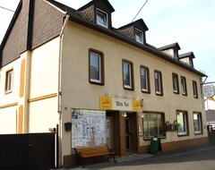 Khách sạn Filsener Gästehaus Altes Tor (Filsen, Đức)