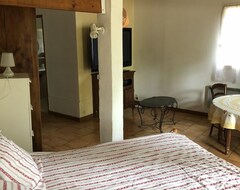 Toàn bộ căn nhà/căn hộ Quiet Room In The Hill (Le Puy-Sainte-Réparade, Pháp)