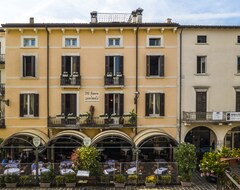 Hotel Flowers Apartments (Desenzano del Garda, Italy)
