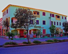 Hotel Smeraldo (Trinita d'Agultu e Vignola, Italija)