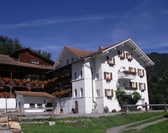 Hotelli Hotel Landgasthof Sommerfeld (Pragg-Jenaz, Sveitsi)